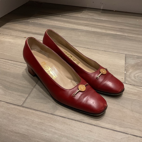 Salvatore Ferragamo Shoes - Salvatore Ferragamo Vintage Gold Bit Red Leather Pumps Heels Shoes Office Siren